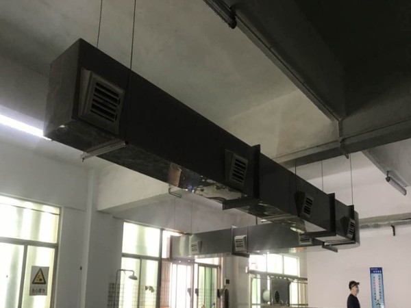 注塑車間安裝環(huán)?？照{(diào)的效果